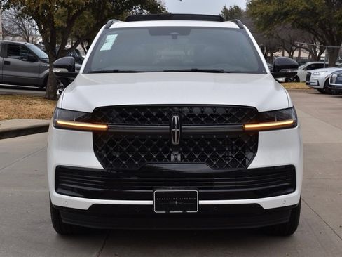 New 2025 Lincoln Navigator L Reserve w/ Jet Appearance Package image 2