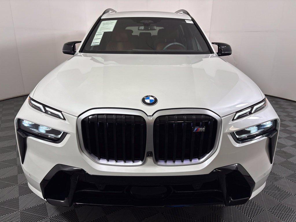 Certified 2024 BMW X7 M60i w/ Executive Package AWD/4WD image 3