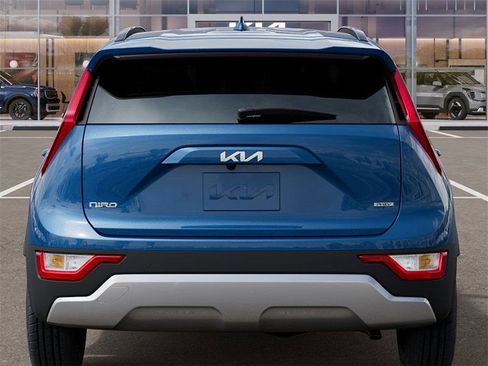 New 2025 Kia Niro EX w/ EX Cold Weather Package image 13