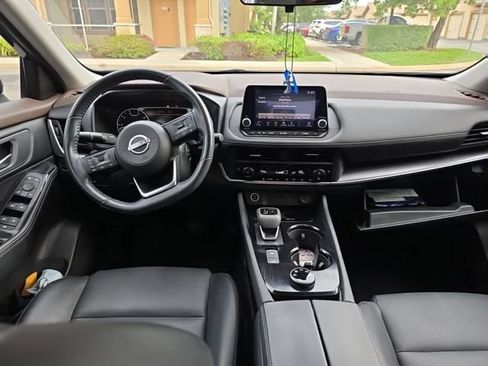 Used 2023 Nissan Rogue SV w/ SV Premium B Package AWD/4WD image 8
