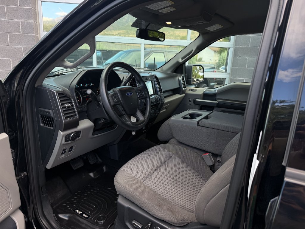 Used 2018 Ford F150 XLT w/ Equipment Group 302A Luxury AWD/4WD image 19