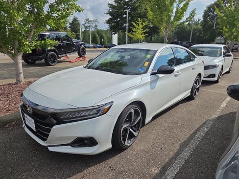 Used 2022 Honda Accord Sport image 8