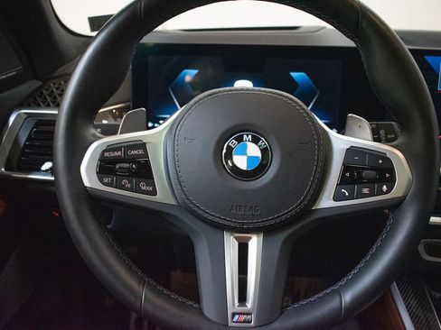 Used 2025 BMW X5 M60i AWD/4WD image 12