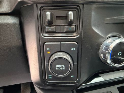 Used 2025 Ford F350 Platinum image 23