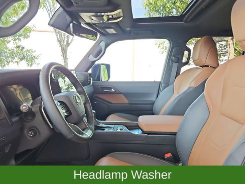 Used 2024 Lexus GX 550 w/ Accessory Package (2T) AWD/4WD image 25