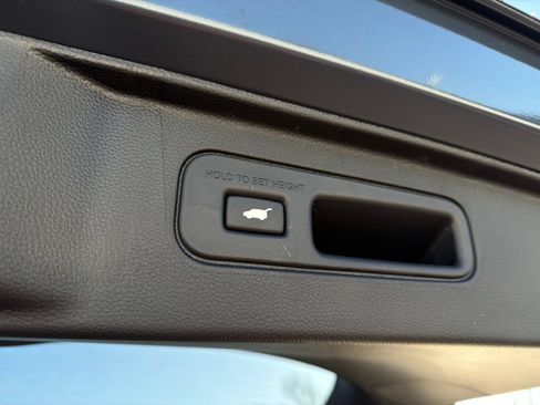 Used 2026 Honda Pilot Touring image 23