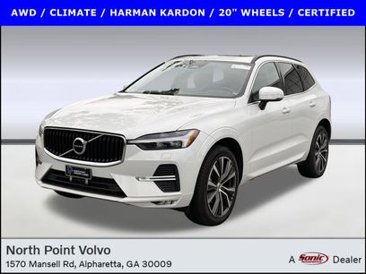Certified 2022 Volvo XC60 B5 Momentum w/ Climate Package