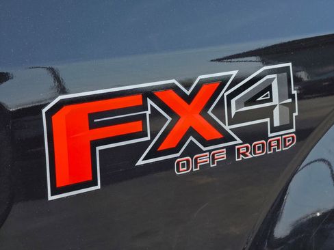 Used 2020 Ford F150 Lariat image 8