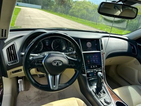 Used 2018 INFINITI Q50 Luxe AWD/4WD image 9