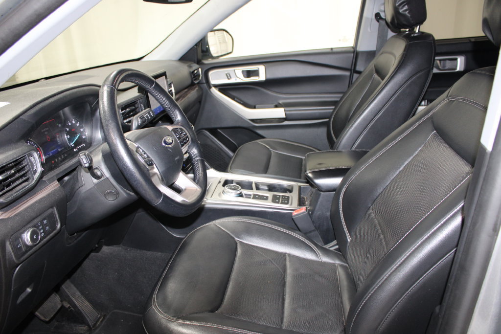 Used 2021 Ford Explorer Limited w/ Equipment Group 301A RWD image 31