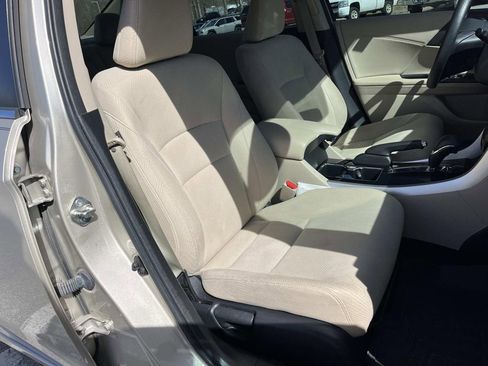 Used 2017 Honda Accord EX image 23