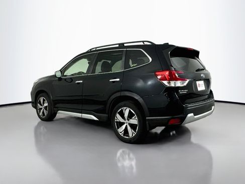 Used 2019 Subaru Forester Touring AWD/4WD image 5