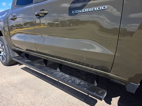 Used 2023 Chevrolet Colorado Z71 w/ Z71 Convenience Package 2 AWD/4WD image 7