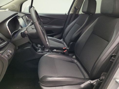 Used 2021 Buick Encore Preferred image 17