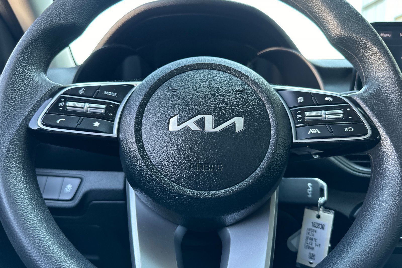 Used 2024 Kia Forte LXS FWD image 22