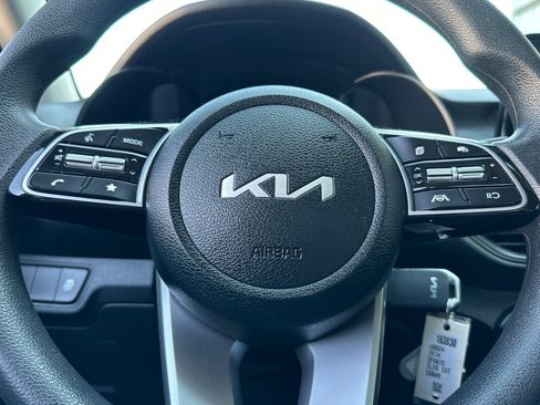 Used 2024 Kia Forte LXS FWD image 22