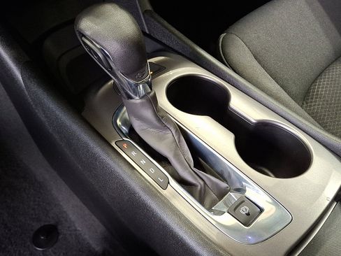 Used 2025 Chevrolet Malibu LS image 16