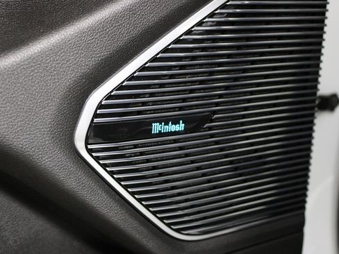 Used 2023 Jeep Grand Cherokee Overland w/ Advanced Protech Group III image 34