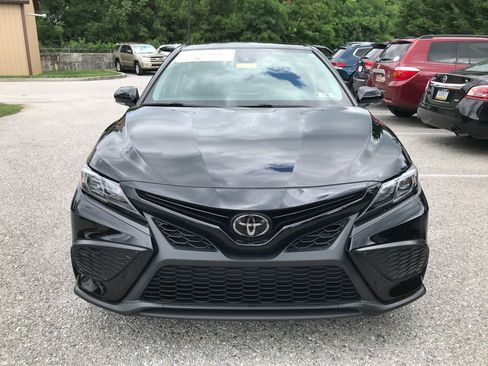 Certified 2023 Toyota Camry SE AWD/4WD image 3