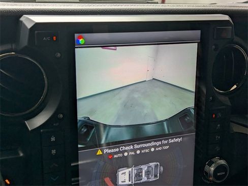 Used 2021 Jeep Gladiator Overland image 13