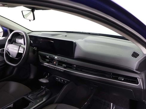 Used 2025 Kia K4 FWD image 26