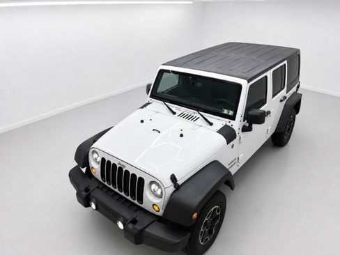 Used 2017 Jeep Wrangler Unlimited Sport w/ Quick Order Package 24S AWD/4WD image 28