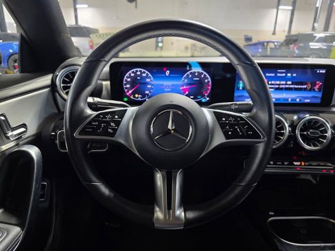 Used 2025 Mercedes-Benz CLA 250 4MATIC image 30