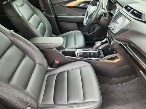Used 2022 Chevrolet TrailBlazer ACTIV FWD image 11