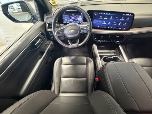 Used 2025 Chevrolet Tahoe LT AWD/4WD image 10