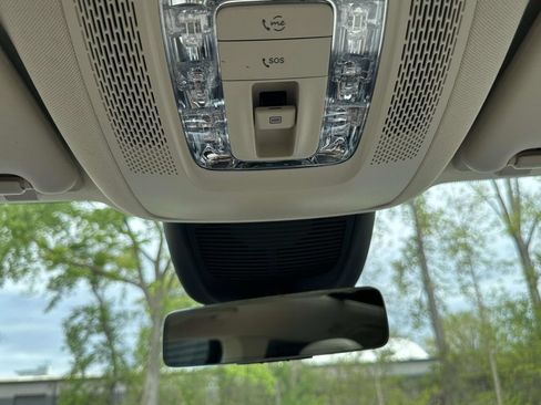 Used 2022 Mercedes-Benz GLS 450 4MATIC w/ AMG Line Exterior image 32