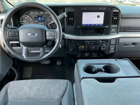 Used 2023 Ford F250 XLT w/ FX4 Off-Road Package AWD/4WD image 13
