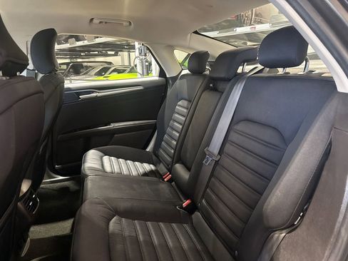 Used 2016 Ford Fusion SE image 91