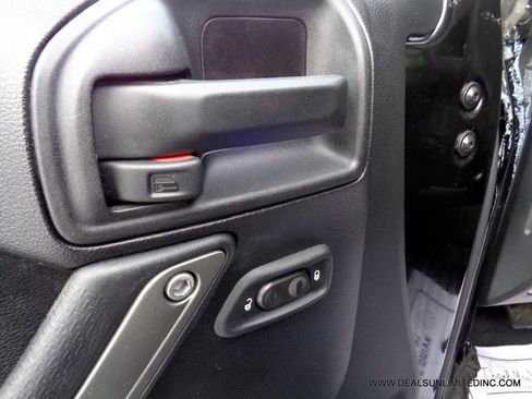 Used 2016 Jeep Wrangler Sport w/ Quick Order Package 24S image 10