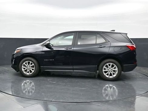 Used 2021 Chevrolet Equinox LS w/ LS Convenience Package FWD image 4