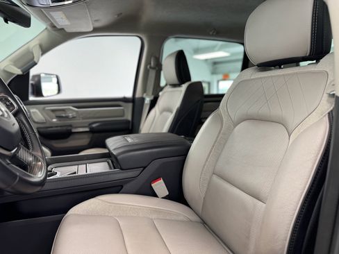 Used 2024 RAM 1500 Limited AWD/4WD image 15
