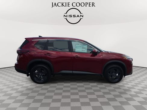 New 2026 Nissan Rogue SV w/ Cold Weather Package AWD/4WD image 4
