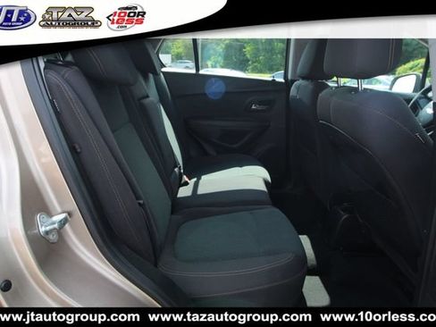 Used 2018 Chevrolet Trax LS AWD/4WD image 13