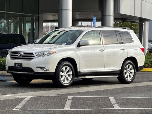 Used 2012 Toyota Highlander FWD image 8