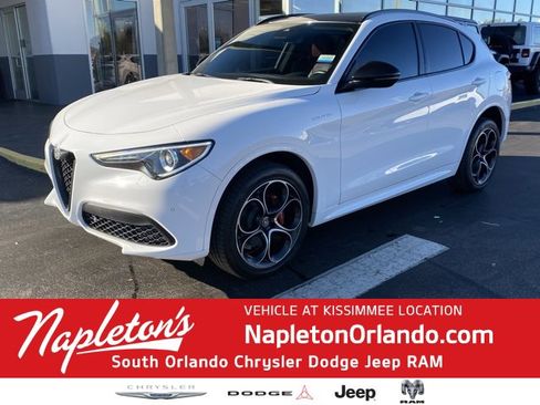 Used 2022 Alfa Romeo Stelvio Veloce image 1