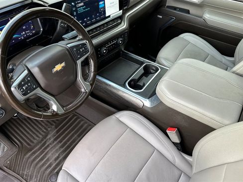 Used 2024 Chevrolet Silverado 3500 LTZ w/ LTZ Convenience Package image 10