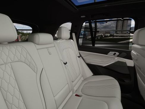 Used 2026 BMW X5 sDrive40i w/ Executive Package RWD image 38