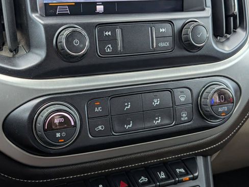 Used 2020 GMC Canyon SLT w/ Driver Alert Package AWD/4WD image 19