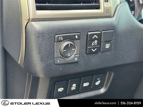 Used 2021 Lexus GX 460 Premium w/ Premium Package image 24