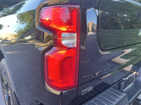 Used 2024 Chevrolet Silverado 1500 High Country w/ Midnight Edition AWD/4WD image 96