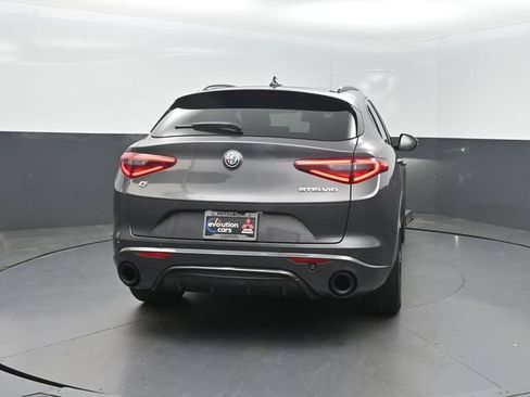 Used 2023 Alfa Romeo Stelvio Veloce AWD/4WD image 30