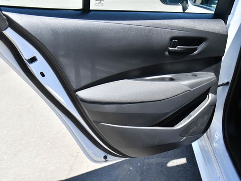 Used 2025 Toyota Corolla LE FWD image 33