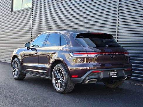 Used 2025 Porsche Macan image 3