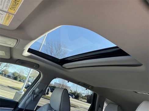 Used 2018 Acura MDX FWD w/ Advance Package image 28