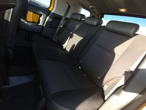 Used 2007 Toyota FJ Cruiser 4WD image 16