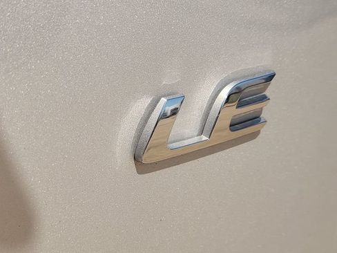 Used 2025 Toyota Corolla LE FWD image 7